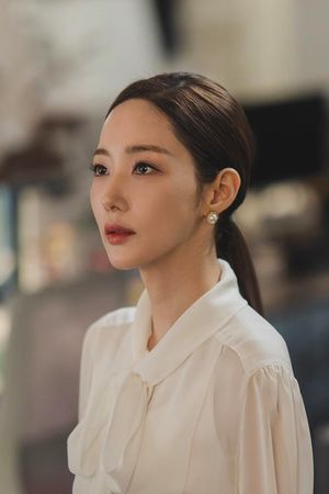 Park Min-young 4
